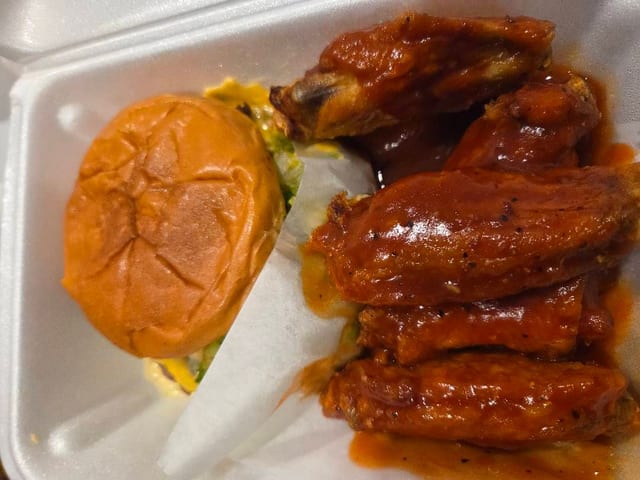 Double Burger + 5 Wings.