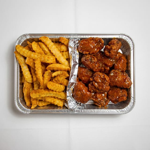 10 Pc Boneless Combo.